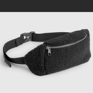 Gap Sherpa Fleece Fanny Pack